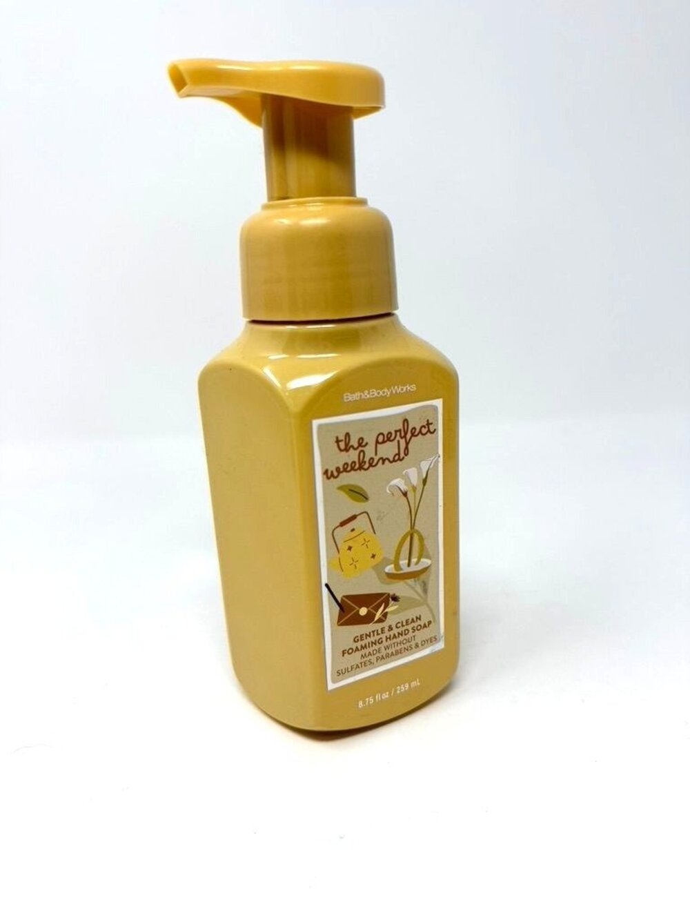 Bath & Body Works The Perfect Weekend Foaming Hand Soap 8.75 Fl Oz Gentle
